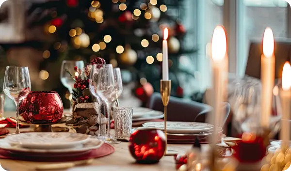 Décoration de table pour un repas de Noël d'entreprise